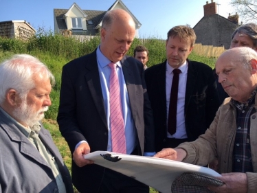 Chris Grayling visits the A30